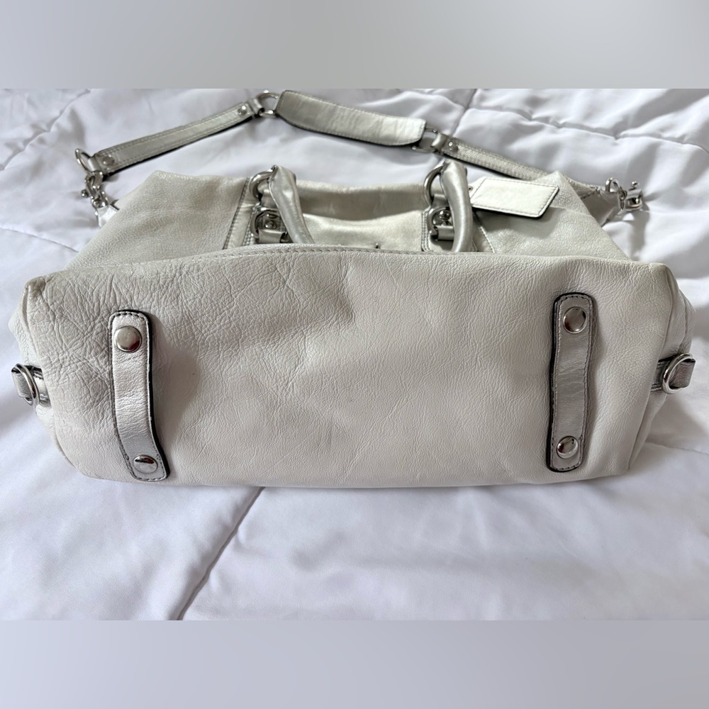 Coach Women's Shoulder Bag in Metallic Silver and White - Picture 3 of 5